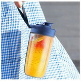 Small portable juicer blender